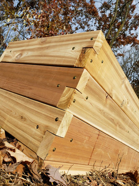 cedar-raised-bed-custom-detailopt